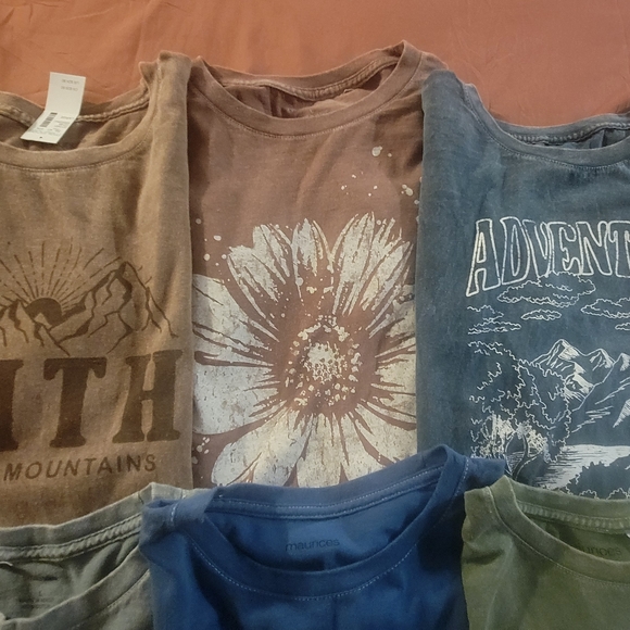 Maurices Womens Oversized T-Shirts - Brown, Blue, Green 6 Total - Picture 2 of 5